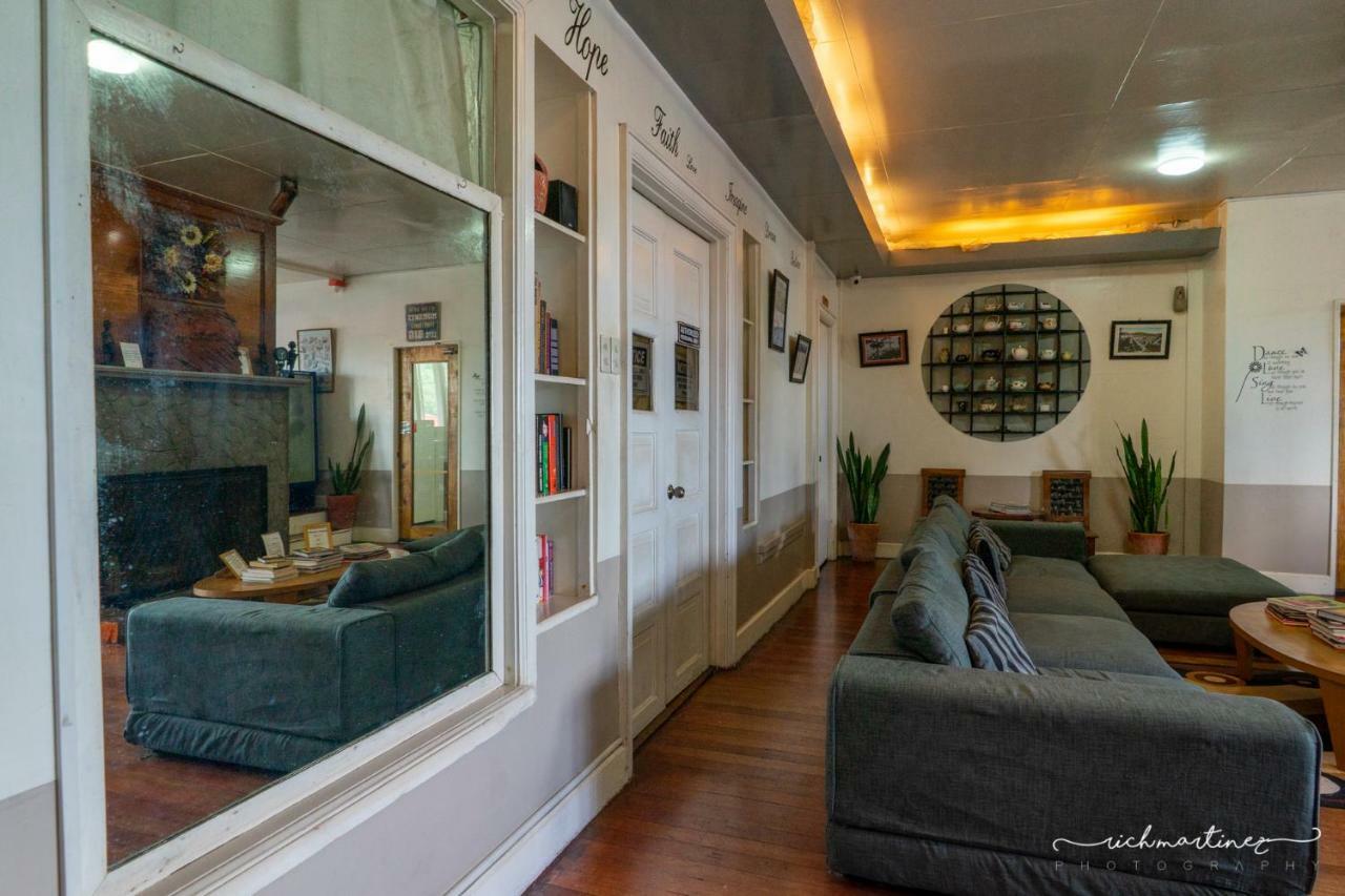 โอลด์ ออเรนจ์วูด เบด แอนด์ เบรคฟาสต์ Bed & Breakfast Baguio City ภายนอก รูปภาพ